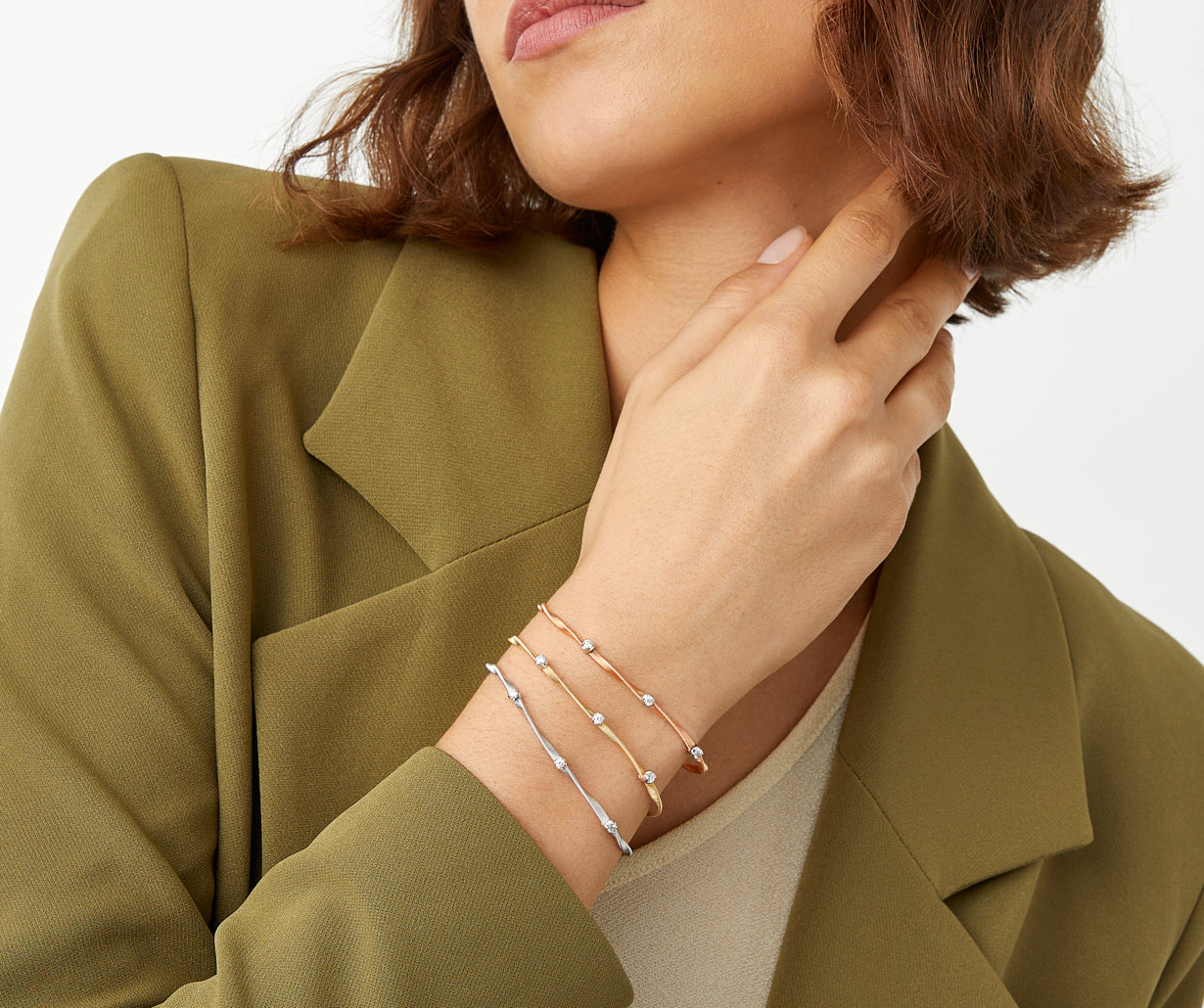 18K White Gold Coil Bangle with Diamond Stations, 2mm – Marco Bicego