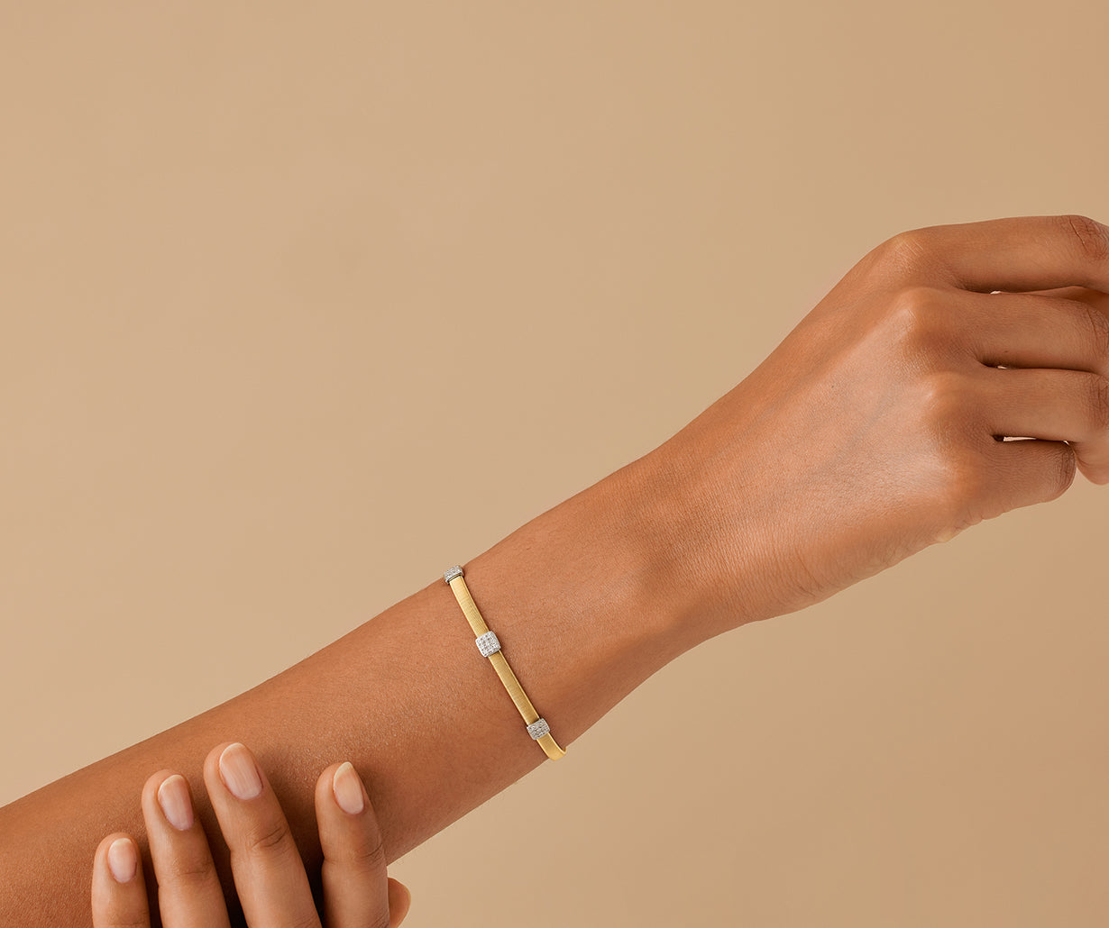 18K Yellow Gold Coil Bangle with Three Diamond Stations, 4mm 