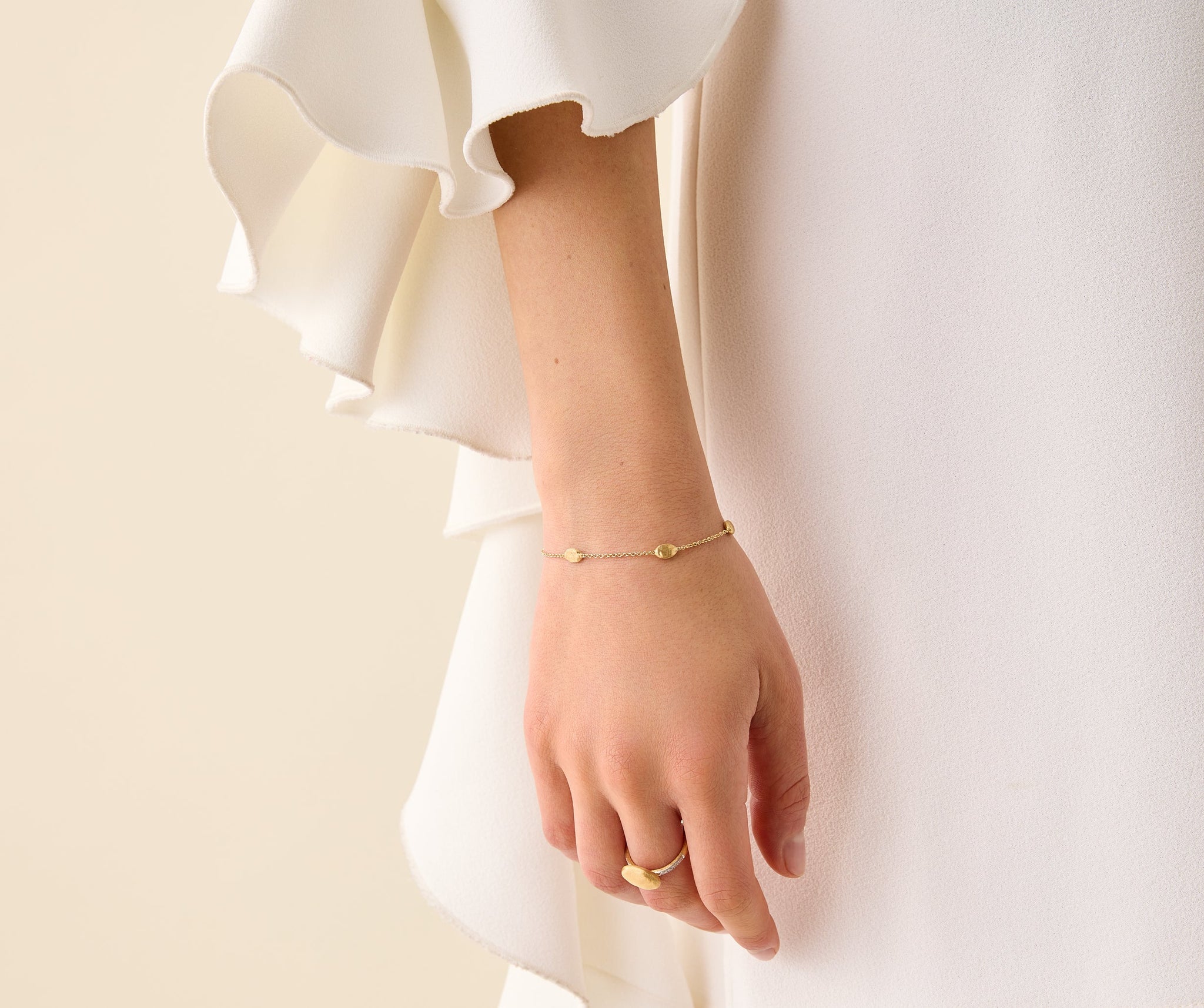 18K Yellow Gold Small Bean Bracelet, 6.5